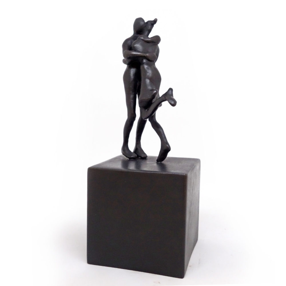 Vicky Savage limited edition bronze sculptures for wedding, anniversary and corporate gifts at Parnell Gallery Auckland NZ