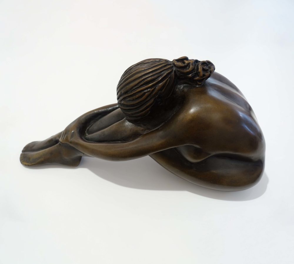 Richard Wells bronze sculpture, female nude. Parnell Gallery Auckland NZ